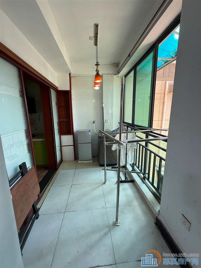 人和家园92平99万育才书包