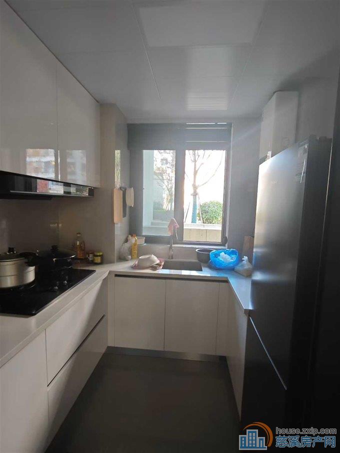 蔚蓝云图一楼带花园精装2室87万直接房源