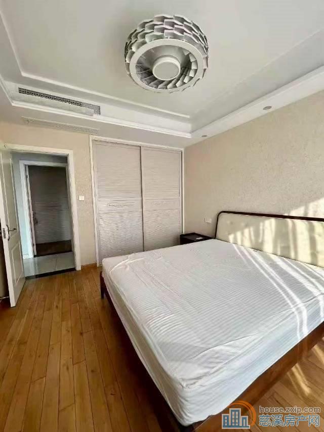 捡漏阳光城103平带人防车位精装好楼层