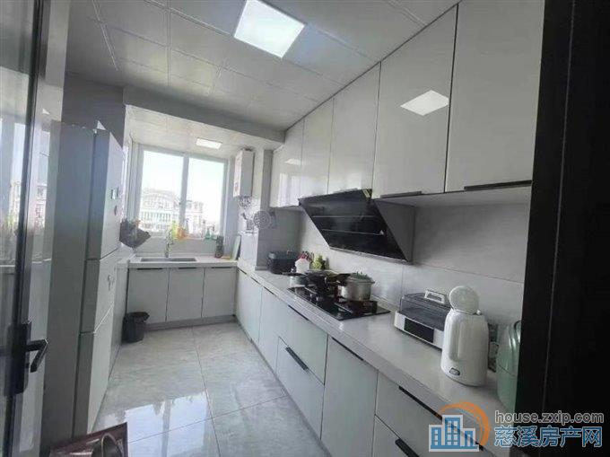 环驰二期复式118平+56平精装178万