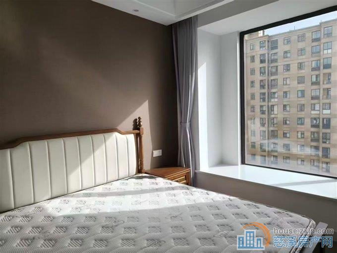 慈吉陪读阳光城100平精装三室3900元