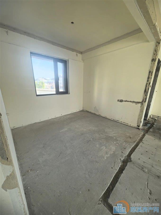 辉逸云庭，性价比超高143平仅需229