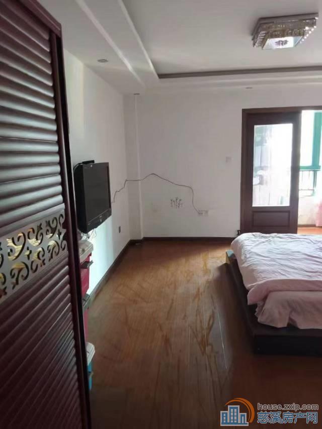 长河春江丽景小区房153平106.6万