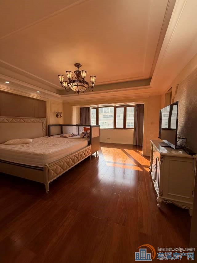 越溪梅园联排别墅二通四地暖豪装