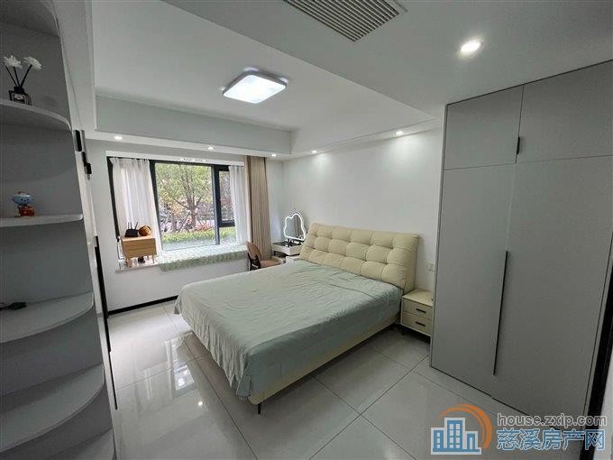 天安盛世臻境112平144.8万送车位