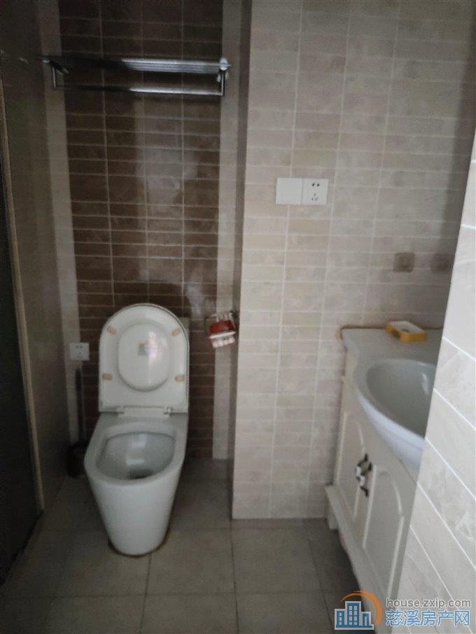 泰悦公寓 精装 中上楼层 三小上林