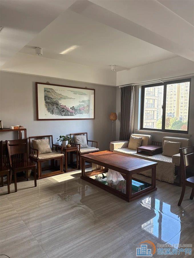 白金湾144平140万绿城物业精装修