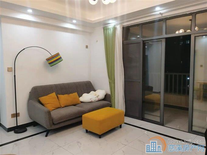 鸣北小区 精装154平148.8万带车位