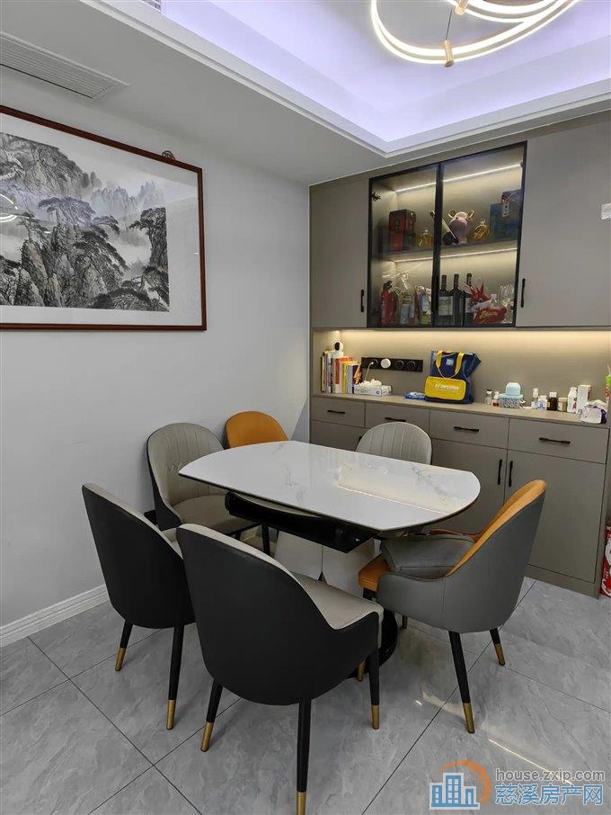 复地御溪雅苑98平119万精装修