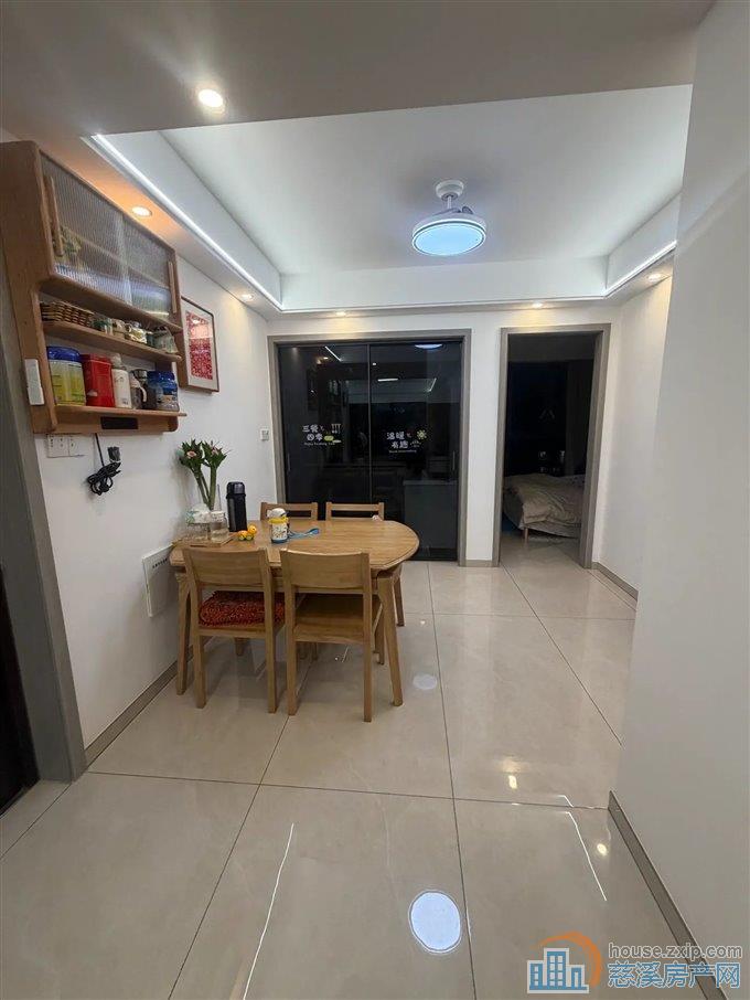 阳光城翡丽湾119平88万送车位