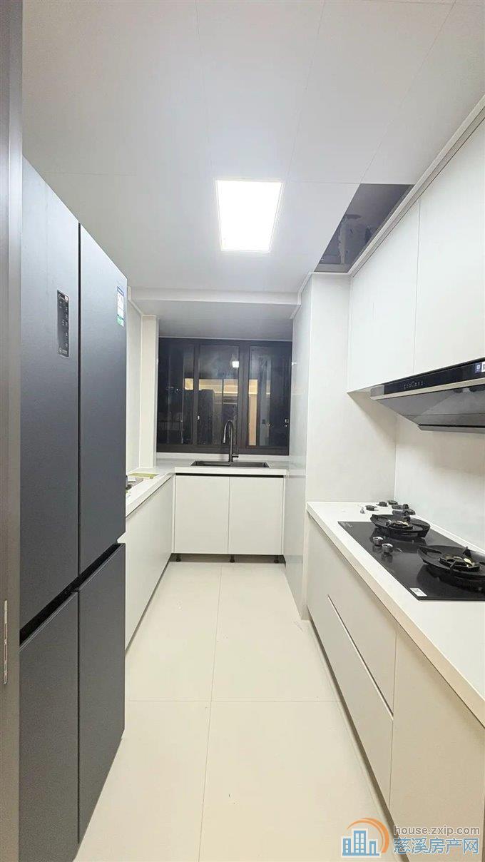 蔚蓝云图花苑95平132万洋房户型好