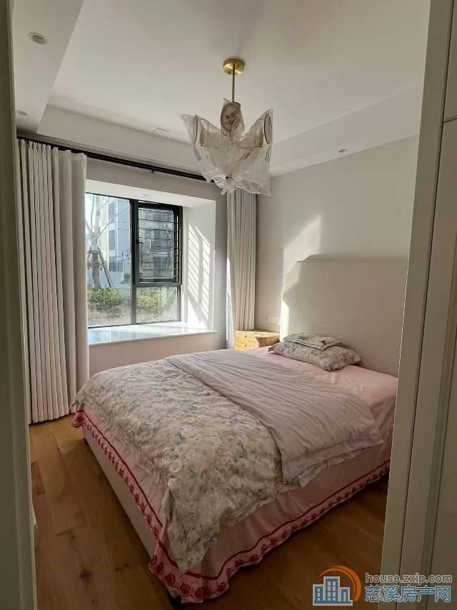 上东辰府130平豪装带产权车位229.8