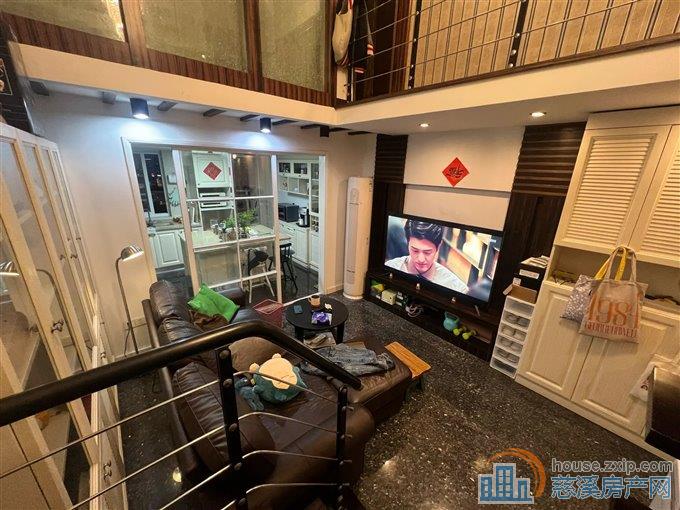 古塘金苑复式公寓重新装修很时尚