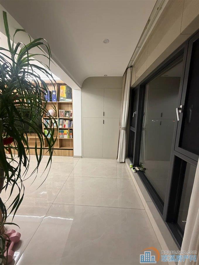 阳光城翡丽湾119平88万送车位