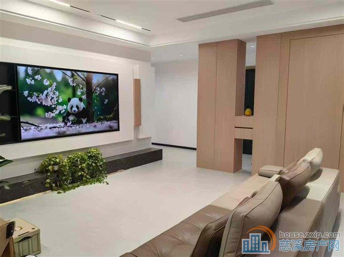 首次出租云逸里豪华精装