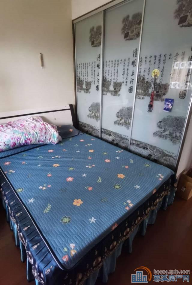 东方明珠恒温楼163.5平车位180万