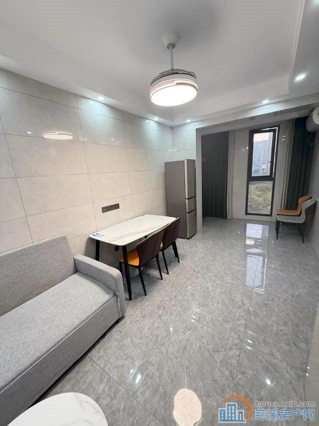 新潮塘南苑60平精装带车位1900元