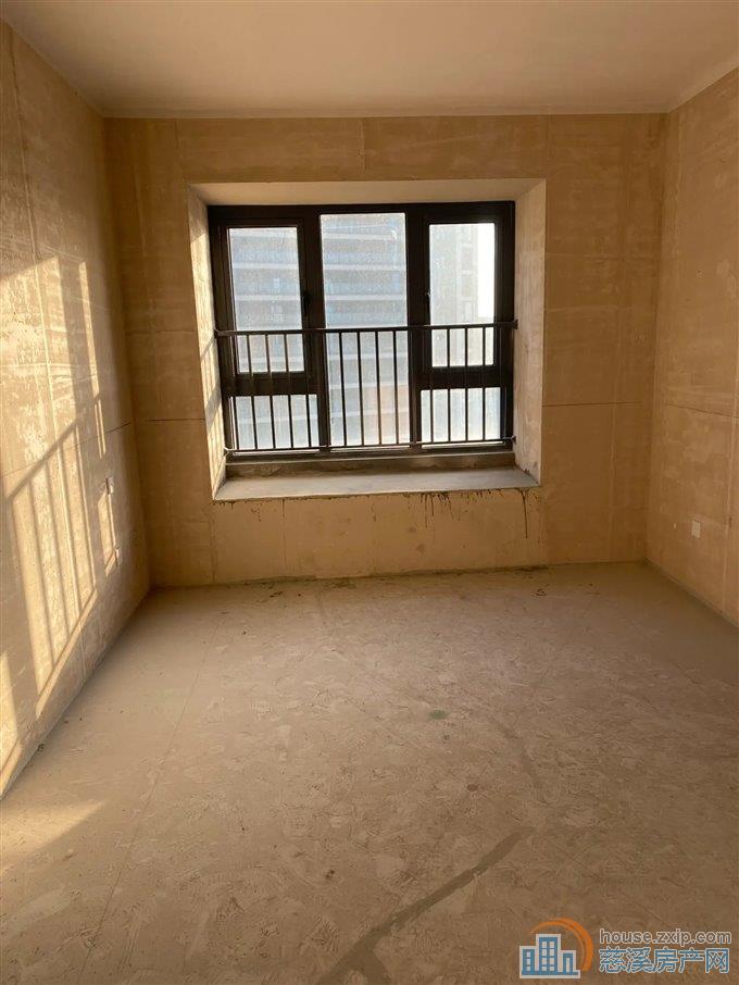 江樾潮启3室2厅2卫