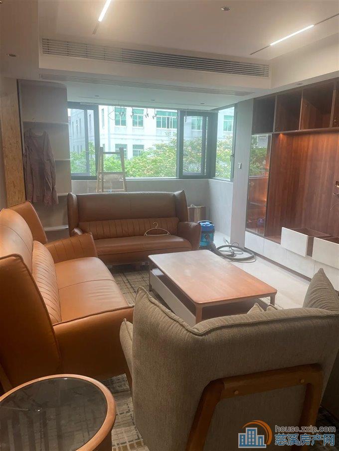 舜韵华庭 全新豪华装 车库140平110