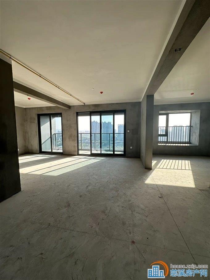 中交玉宸园129平 带车位198万楼层好