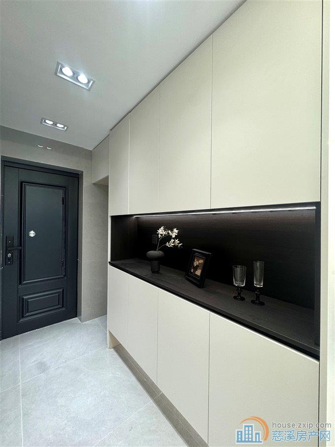 富丽湾景苑电梯房黄金楼层全新精装直接钥匙