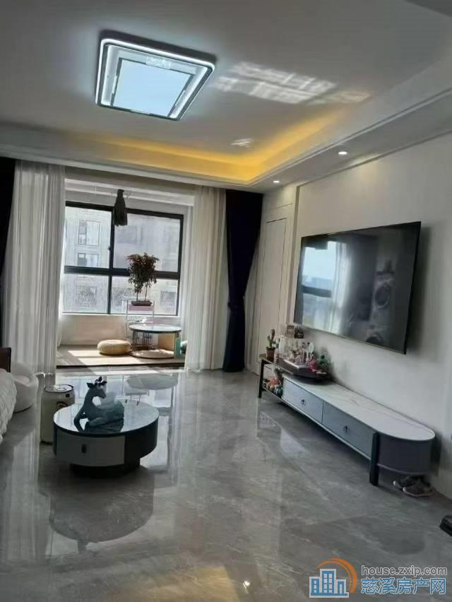 中海湖心半岛127平中间层精233.8万