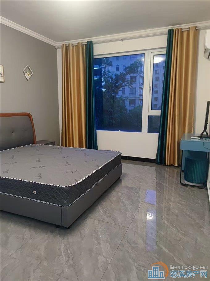 宗汉时代广场新华街 中梁泊景庭