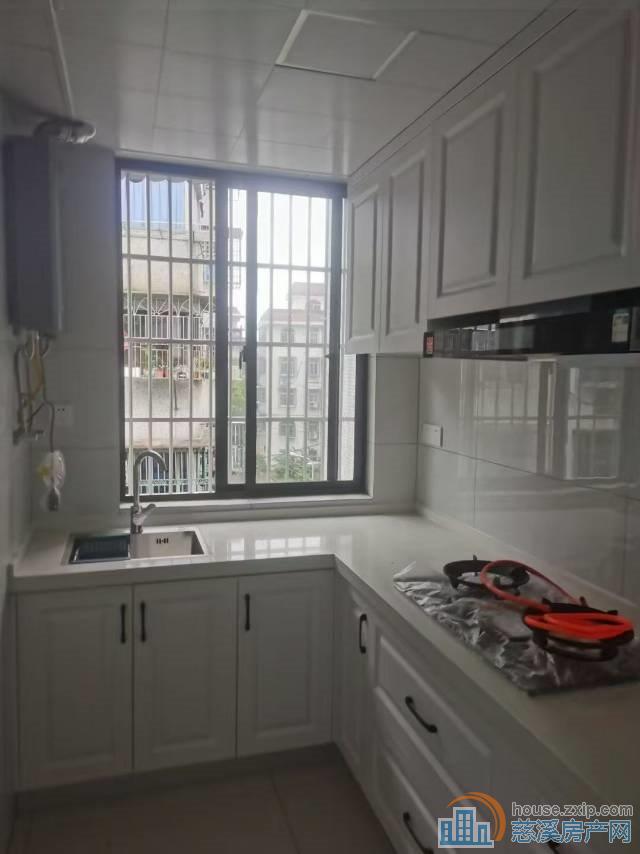 慈溪山庄3楼49平方精装59.8万