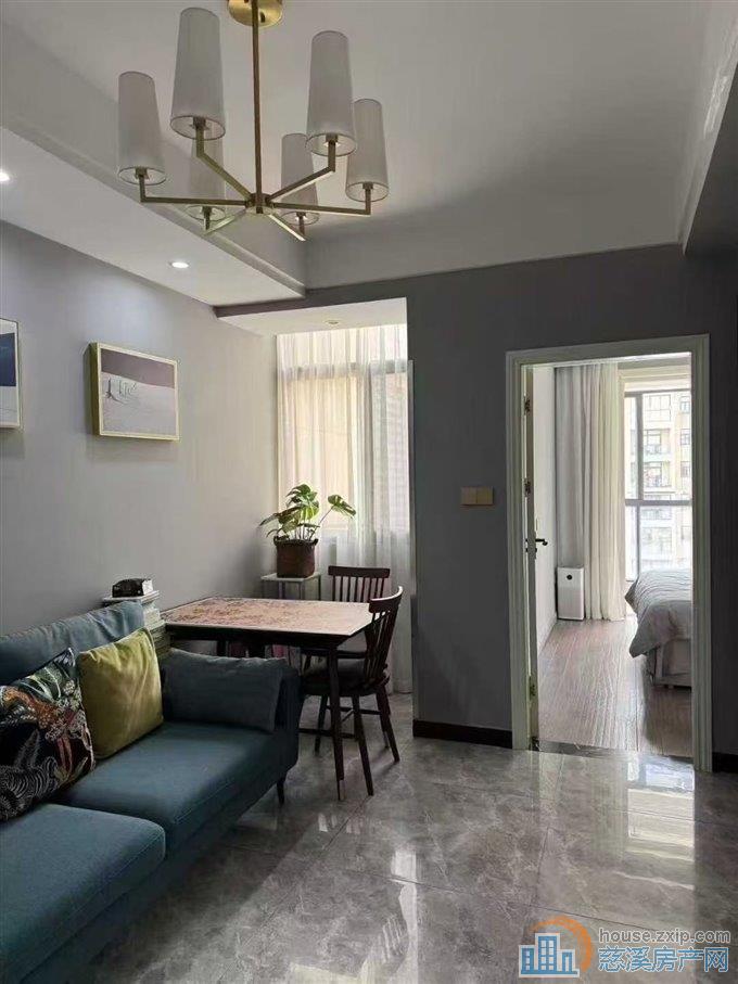 梅林苑48平方精装修电梯洋房