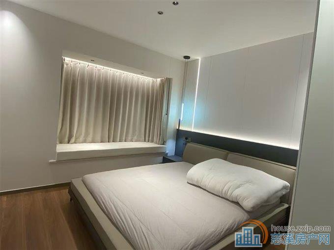 宗汉天铂佳苑豪装143平方168万直接