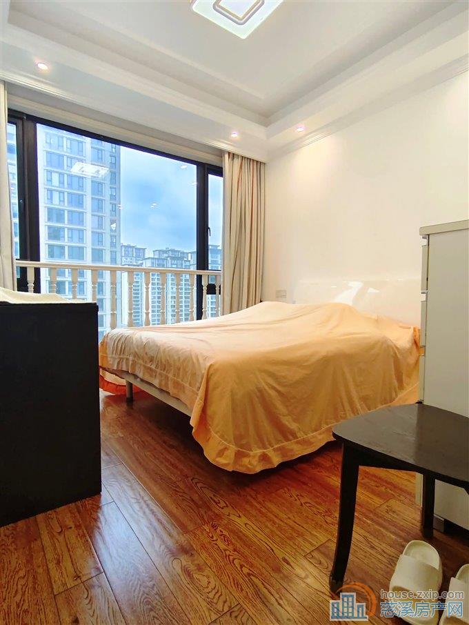 绿城诚园 精装 中间楼层