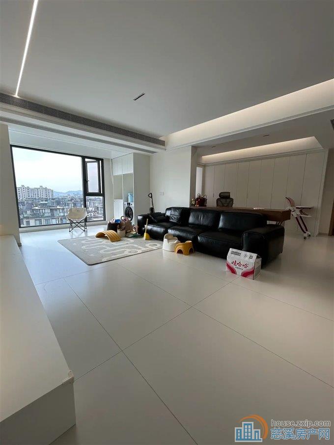 珑玥府 全新精装没住过 叠墅 送车位