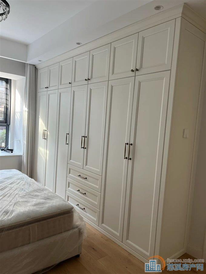 上东辰府130平229.8万精装送车位