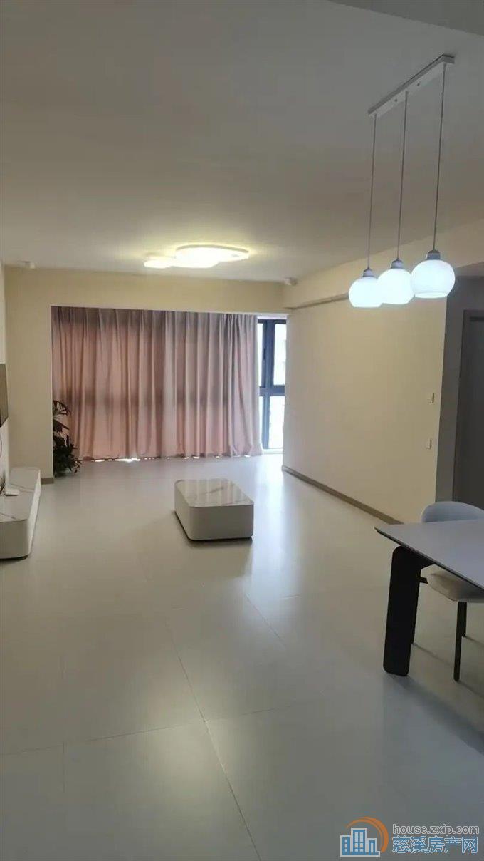 紫阙台 精装三房 月租4300 有车位