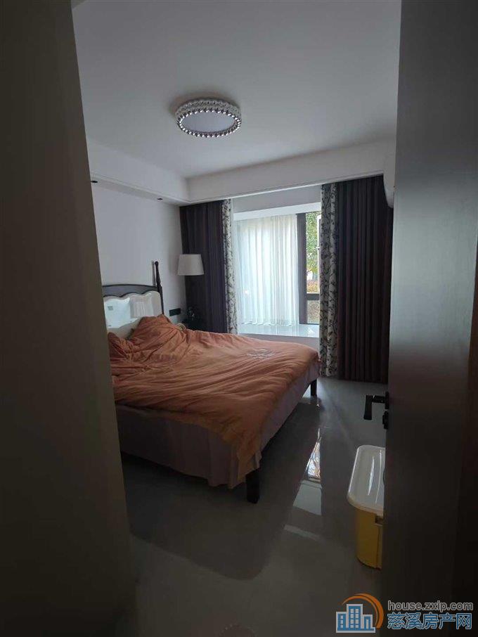 蔚蓝云图一楼带花园精装2室87万直接房源