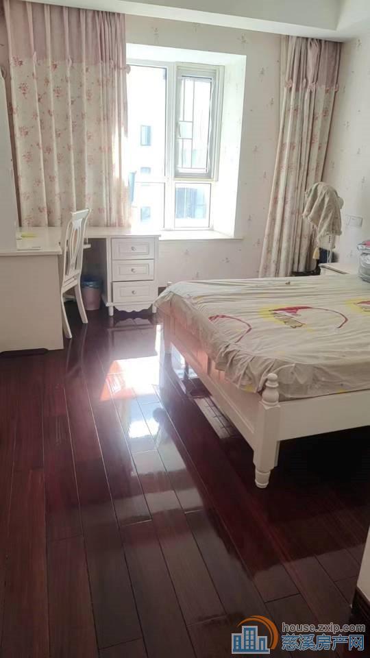 首次出租天赐家园154平四室带车位精装