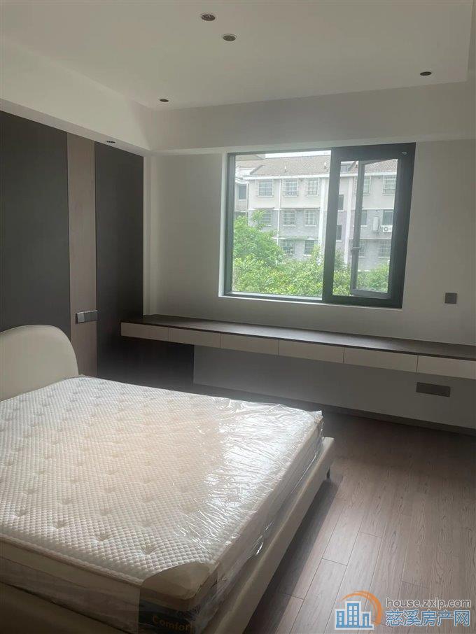 舜韵华庭 全新豪华装 车库140平110