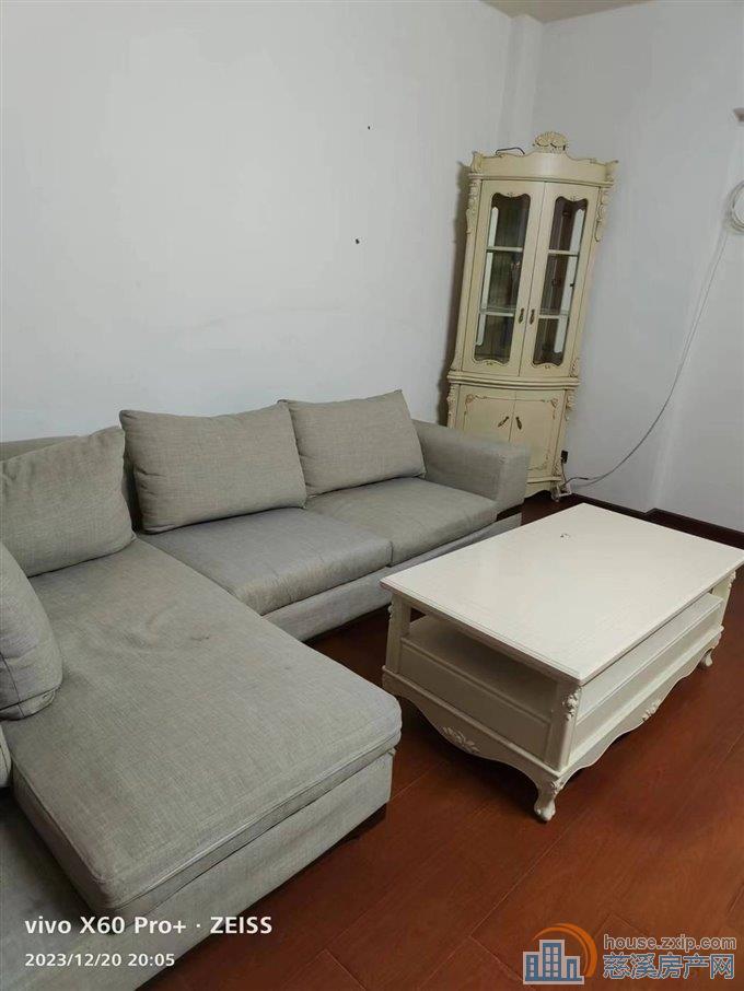 嘉都苑1楼三室两厅两卫装修清爽直接钥匙在