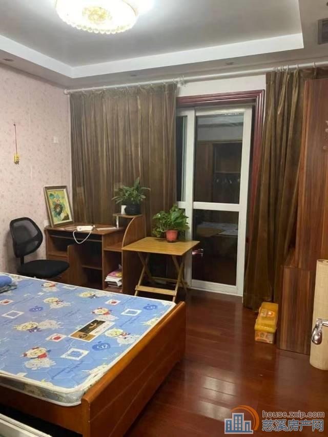 秒杀东方明珠55平59.8万朝南2间好楼层