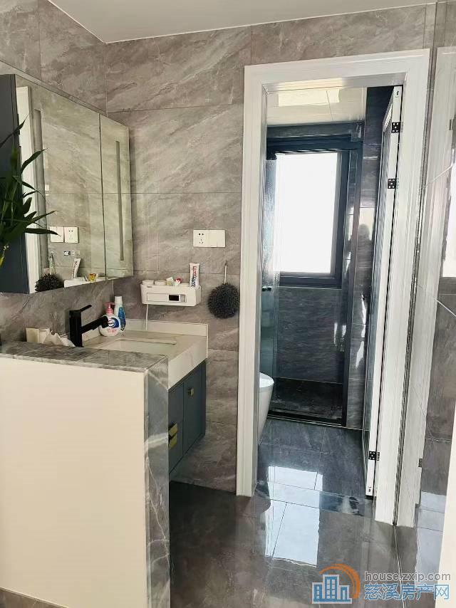 梧桐府楼层佳143平高楼层豪装198万