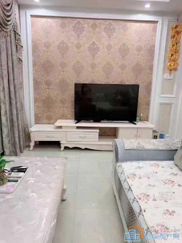 双喜花园75平带储藏室豪装拎包入住