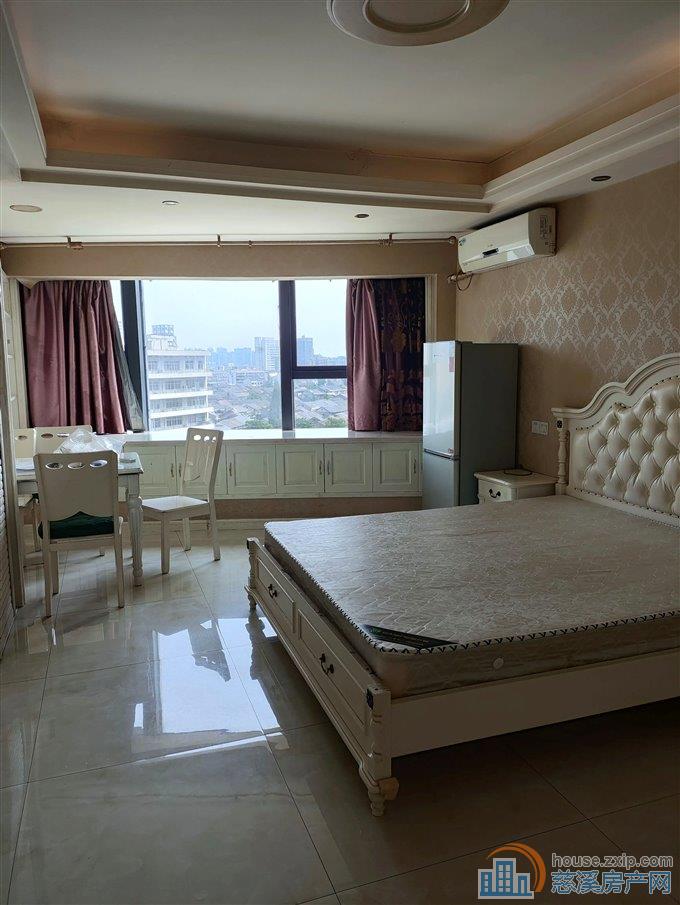 泰悦公寓 精装 中上楼层 三小上林