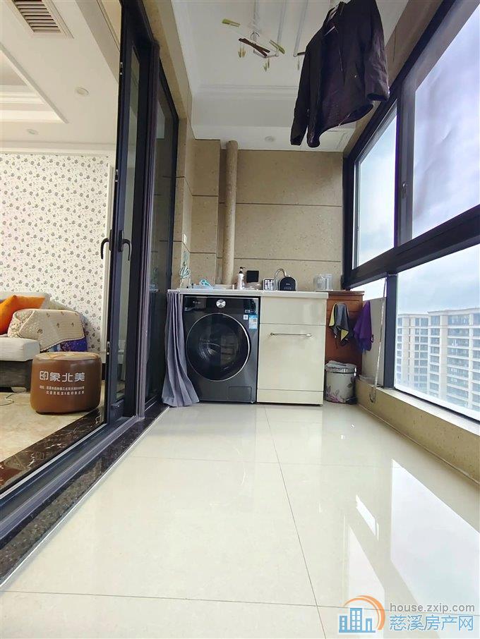 绿城诚园 精装 中间楼层