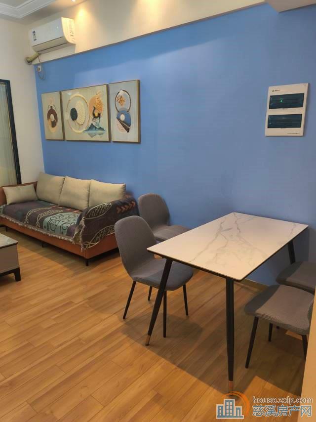 海铂中心61平自住精装朝南好楼层