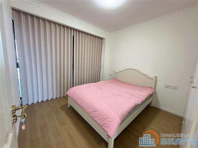 天铂家园 黄金楼层,全天采光带车位精装