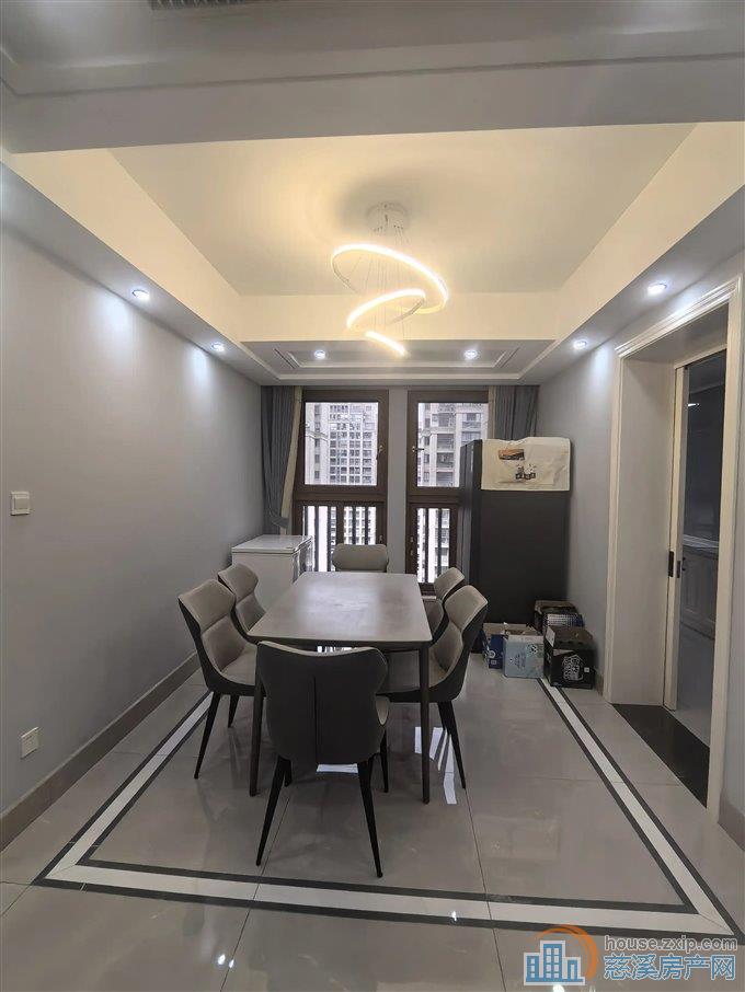 鸣北小区 精装修 拎包入住