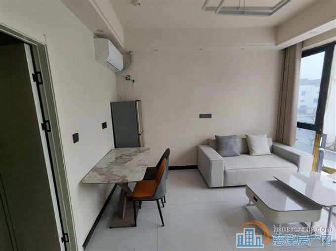 万固臻悦府 东区 新城河新河坊旁