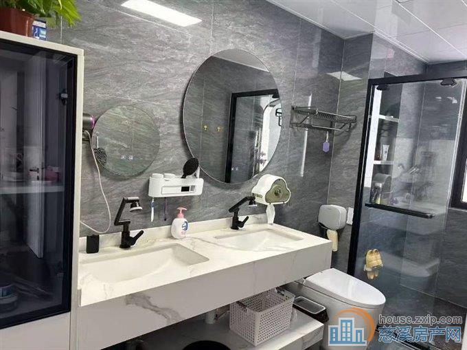 梧桐府楼层佳143平高楼层豪装198万