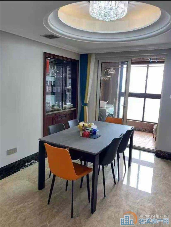 慈溪市中心提香公寓精装修