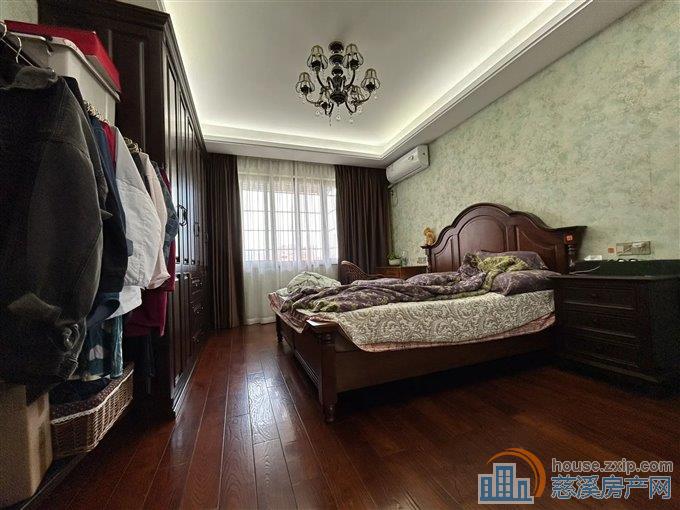 特价 孙塘新村新装修 保养很好 带朝南